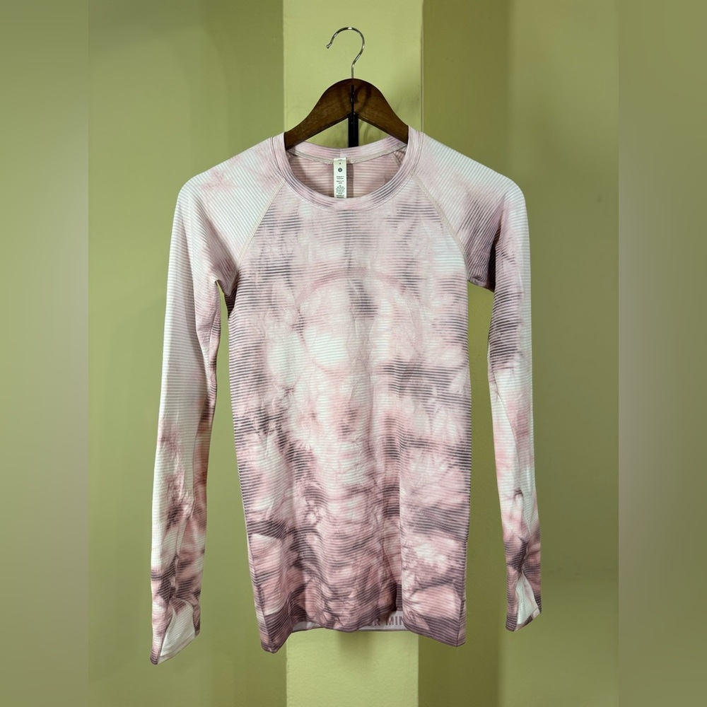 NWOT Lululemon Swiftly Tech Long Sleeve Shirt 2.0 Shibori Stripe Pink Taupe - Picture 2 of 6